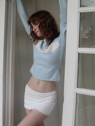 HEARTEYES - LONG SLEEVE TOP - SKYPUFF | เสื้อ แขนยาว กันหนาว ผ้านิท ไหมพรม สีฟ้า