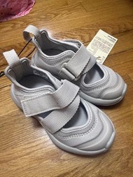 Muji 無印良品幼童波鞋 16cm