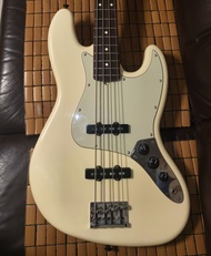 Fender American Professional Jazz bass guitar with mono case