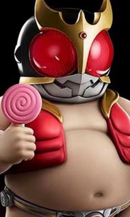 工作室：Cpxx studio x DP9 STUDIO產品名稱：肥仔王國NO肥仔古迦產品尺寸：(H):16CM (W):13CM (D):8CM產品材質：樹脂+PU    產品價格：預定價全款$53