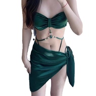 Bikini เขียวมรกต เซ็ต 3 ชิ้น แต่งโซ่เพชร หรูหรา แฟชั่นเกาหลี (8327)