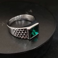 Stainless Steel Men's Ring With Green Stone. Cincin Steel Lelaki Dengan Batu Hijau.