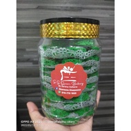 biskut raya kelapa legend