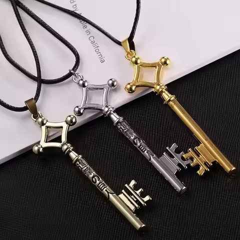 1PCS Hot Sale Attack On Titan Necklace Eren Key Shingeki No Kyojin Pendant Fashion Vintage Retro Ani