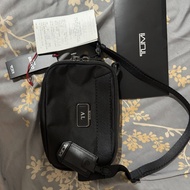 TUMI Mayport Clutch Crossbody Alpha Bravo Like New Original baru beli tas selempang pouch handbag me