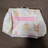 Characters Kiss Lock Pouch