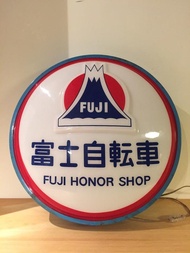 Fuji Honor 富士自転車 凸面壓擠logo 圓形 招牌 (萊禮、幸福、霸王、武車、老鐵馬、孔明車、古董腳踏車)