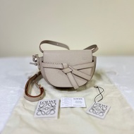 Loewe Gate 迷你馬鞍包 2021年
