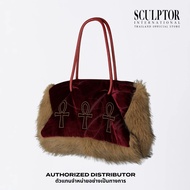 SCULPTOR® กระเป๋า Fluffy Slouch Velvet Bag สี Burgundy