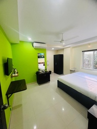 อพาร์ตเมนต์ 1 ห้องนอน 1 ห้องน้ำส่วนตัว ขนาด 199 ตร.ม. – มธาปุระ (Feel home by Da lara suites)