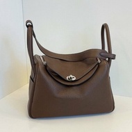 Hermes愛馬仕 Lindy30烏木色銀扣