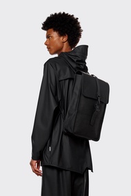 RAINS Backpack Mini經典防水迷你版長型後背包/ 黑色