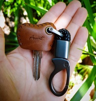 พวง กุญแจ Vespa  หนังแท้ พร้อมสายคล้องหนังถัก ตรงรุ่น เวสป้า ยิ่งใช้ยิ่งสวย Pocenti Scooters