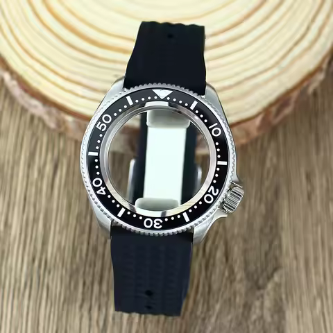 38MM Tuna Silver SKX007Skx013 Watch Case Crown at 3.8 o'clock Sapphire Glass Ceramic bezel For Seiko