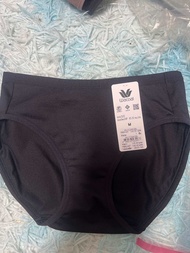 Wacoal Bikini Panty กางเกงในใส่สบายวาโก้ รูปแบบบิกินี่  รุ่น WU1C34/WU1F34