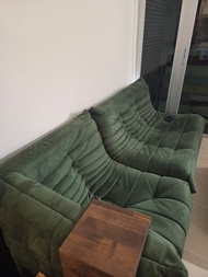 Green 3-seater sofa, design based on Ligne Roset Togo