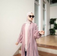 PAKAIAN WANITA MUSLIMAH OUTER CARDIGAN PUTIH BAHAN BROKAT LENGAN PANJANG
