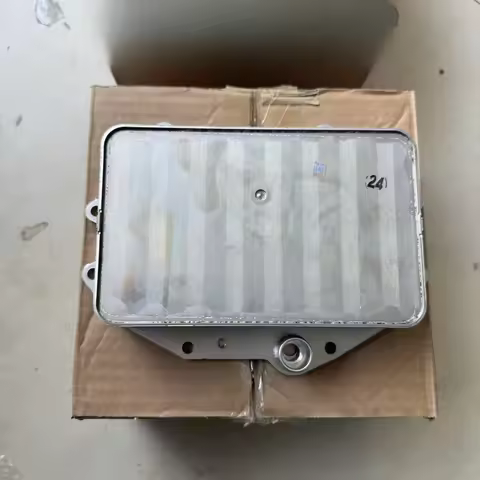 For New Audi EA839 9YA C8 A7 A8LQ8 3.0T Q7 D5A8 Oil Cooler 06M117015M Oil Radiator