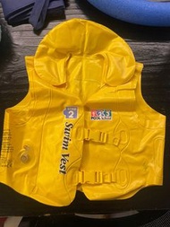 intex swim vest