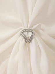 1件女士三環珍珠鑲嵌鑽石固定皮帶扣,適用於外套、大衣和圍巾。簡約時尚的圍巾和項鍊裝飾扣