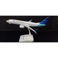 DIECAST GARUDA 737-8 MAX 1:130 SCALE BY RISESOON