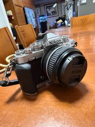 二手｜Nikon Zfc 含鏡頭 原盒還在