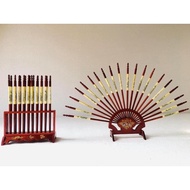 The set of chopsticks includes: chopsticks racks and chopsticks used: to decorate the shelf for the room, for the altar