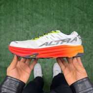 Altra Mont Blanc Carbon 越野跑鞋