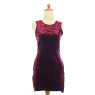 VL11898 Boohoo maroon velvet style dress | Veloved.id