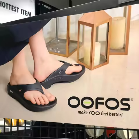 OOFOS Lightweight Slippers for Men and Women Soft Sole Indoor Home Slippers Sandals Lightweight Beac