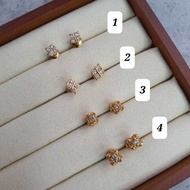 READY STOCK Subang Emas Berlian 750/835 Gold 750/835 Earrings with Diamonds 钻石耳环