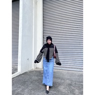 ARO - LALA SPLIT VARIATION JEANS SKIRT // FRONT POCKET JEANS SKIRT