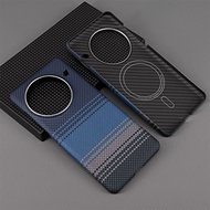 เคสโทรศัพท์คาร์บอนไฟเบอร์แบบบางเฉียบพร้อมลายคาร์บอนไฟเบอร์แบบใหม่พร้อมการป้องกันการตกหล่นแบบนิ่มสำหร