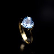 แหวนพลอยของแท้ พลอยบลูโทปาสหัวใจ (Blue Topaz) ตัวเรือนเงินแท้92.5%ชุบทอง พลอยสีฟ้าเข้ม ไซด์นิ้ว 55 หรือ เบอร์7.5US พลอยแท้จากประเทศบราซิล