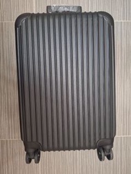 20吋全新實用超輕身行李箱（可上旅遊車及飛機）