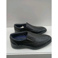 ADA sepatu fantofel pria warna hitam produk bata comfit model terbaru