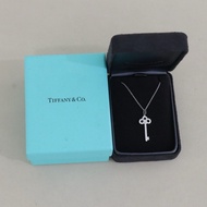 99新，Tiffany蒂芙尼鑰匙項鍊，鳶尾花小號，PT950鉑金鑲鑽 配件盒子