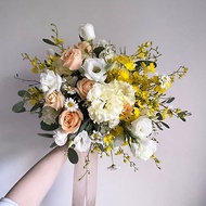 【鮮花】黃白色玫瑰洋桔梗文心蘭自然風美式鮮花捧花