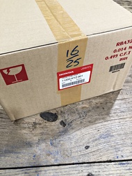 แคร้งซ้าย เรือนเครื่องยนต์ ฝั่งเลขเครื่อง (แท้) สตาร์ทมือ เวฟ125i(วาฬ) (11200-KYZ-901)