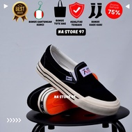Sepatu Slip On Black white Sepatu Pria  Sepatu Sneakers Sepatu slop  Sepatu Sekolah  Sepatu Keren Se