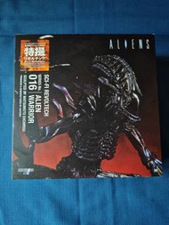 海洋堂(Kaiyodo) 推出的Sci-Fi Revoltech 系列第016 號異形戰士(Alien Warrior)