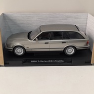 MCG 1/18 BMW 5 E34 Touring 530i BMW Car Model Alloy Does Not Open Doors Do Not Steer Real Object Sho