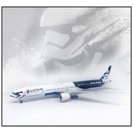 Latam Boeing 777-300er Starwars JRA1000