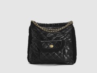 กระเป๋าสะพายข้างจาก Urban Revivo UAWB30285