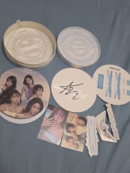 Le sserafim pureflow vol2 yusu lily 美版親簽專 金采源 chaewon