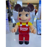 ตุ๊กตาฟิกเกอร์ PEKO Fujiya Milky Girls bearbrick Black Red Action Figure 400% 28 ซม Fortune Cat