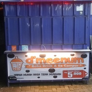 Dijual Container Booth Bekas dan Isi, ukuran P.2meter x L. 1.5 meter