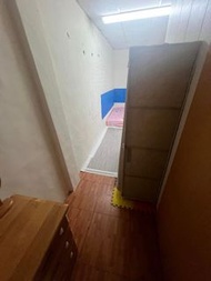 透天房屋出租雅房 桃園市中壢區晉元路 門口就是幼稚園 旁邊是全聯市場中心 5分鐘 華勛市場 幸福市場 大賣場 一個月3800 不收押金 含基本水電瓦斯 電費超過三千 需跟現有房客 一起平均分攤