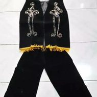 Baju adat dayak kalimantan