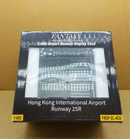 飛機模型場景配件 [Fantasywings] HKIA Runway 25R Display Case 1:400 FWDP-SC-4036 不包括飛機模型